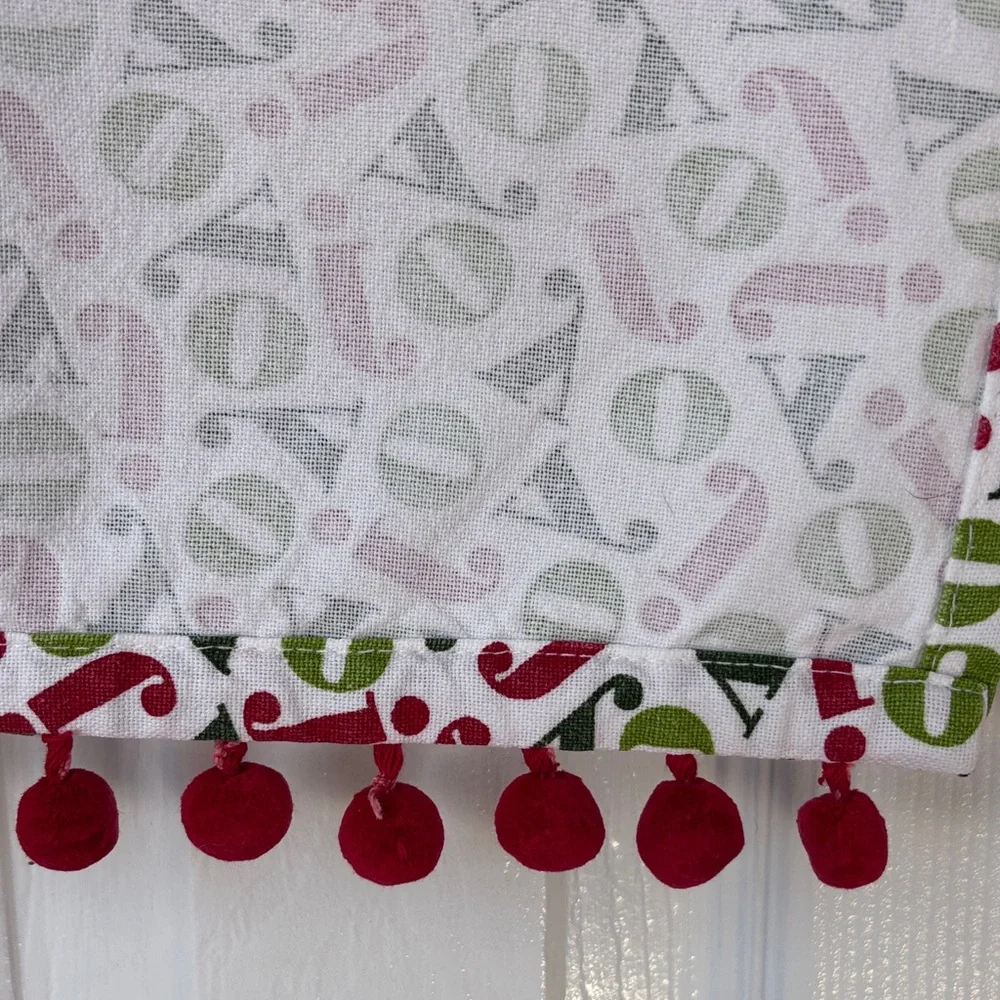 Crate&Barrel Festive Red and Green Kitchen Dish Tea Towel